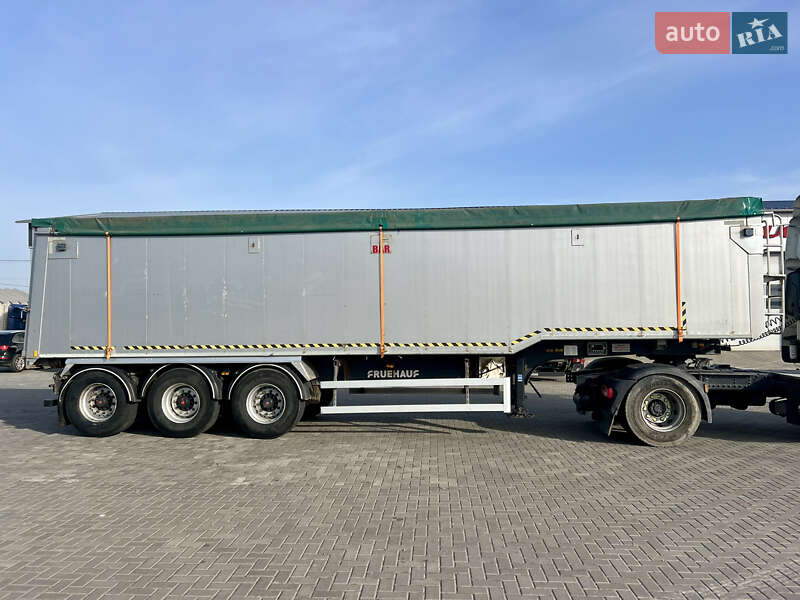 Зерновоз - напівпричіп Fruehauf SAF 2013 в Рівному