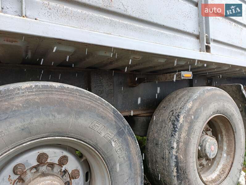 Контейнеровоз Fruehauf SAF 1998 в Городке