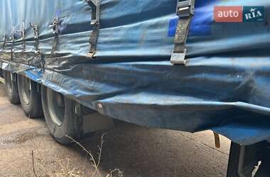 Тентованный борт (штора) - полуприцеп Fruehauf T34 2005 в 