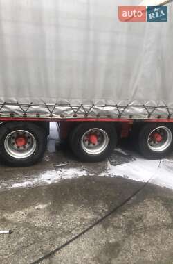 Бортовой полуприцеп Fruehauf T34 1999 в 
