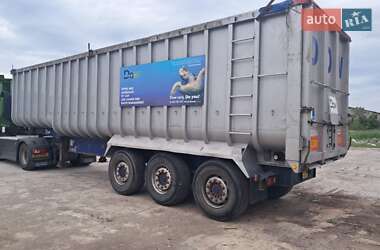 Зерновоз - полуприцеп Fruehauf T34 2002 в Калуше