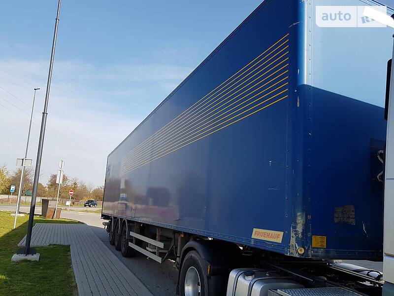 Изотермическая будка Fruehauf T34T1RP 2007 в Радехове