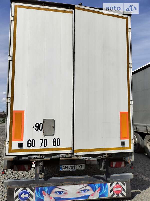 Тентованный борт (штора) - полуприцеп Fruehauf T38 2012 в Малине