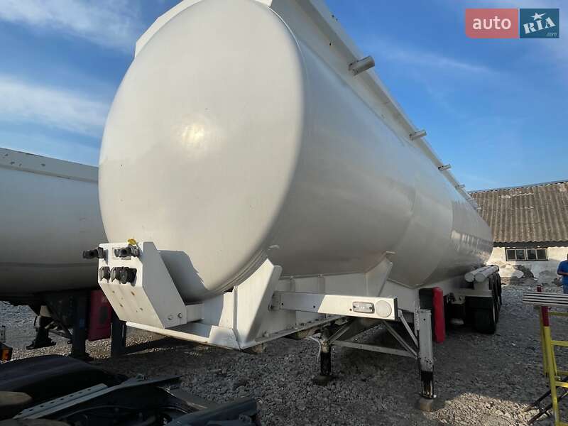 Цистерна Fruehauf TF34 1996 в Броварах