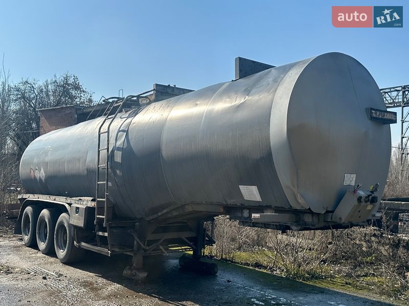 Бітумовоз Fruehauf TF34 1992 в Полтаві
