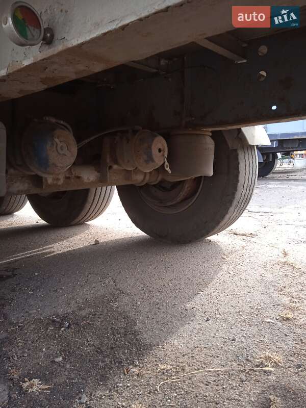 Контейнеровоз полуприцеп Fruehauf TF34C1 2004 в Веселинове