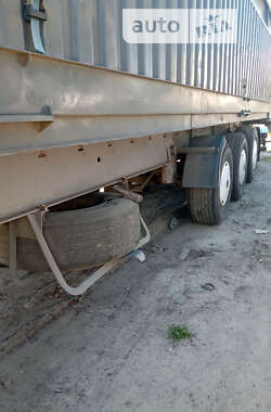 Зерновоз - напівпричіп Fruehauf TF34C1 2000 в 
