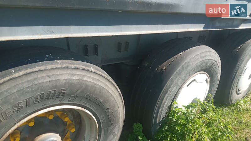 Зерновоз - полуприцеп Fruehauf TF34C1 2000 в Киеве