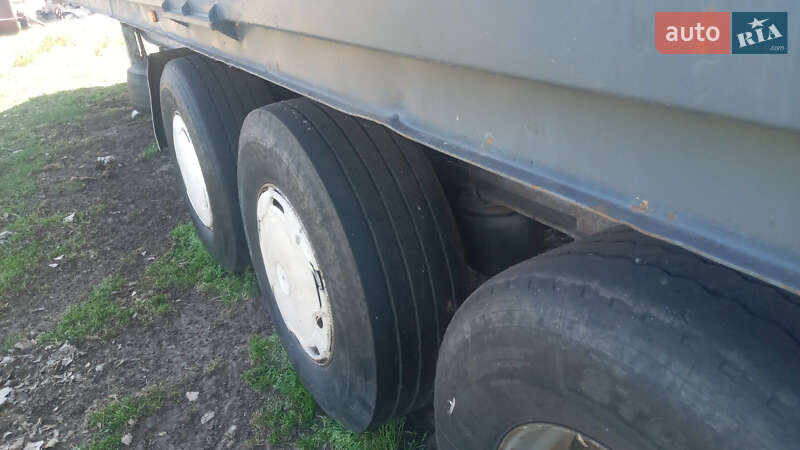 Зерновоз - полуприцеп Fruehauf TF34C1 2000 в Киеве