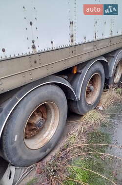 Фургон полуприцеп Fruehauf TGNTA3 1995 в 