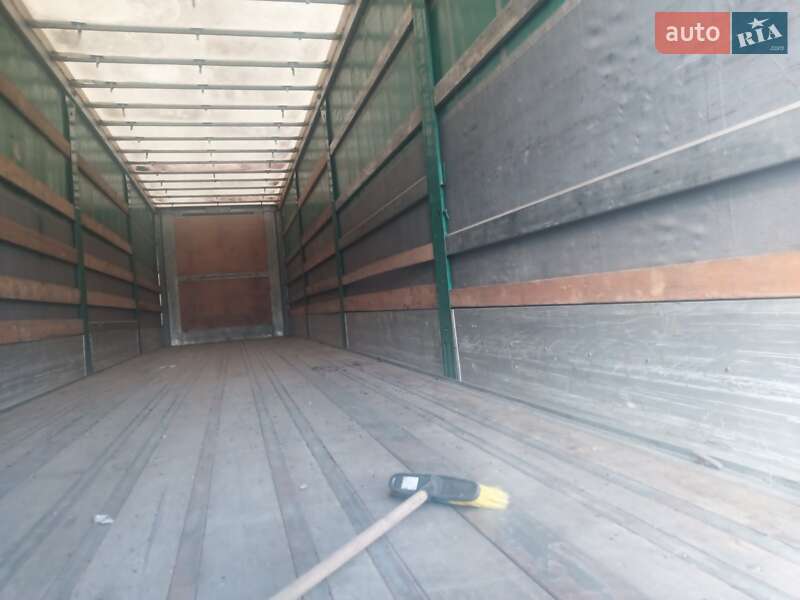 Борт Fruehauf ТХ 2011 в Дрогобыче