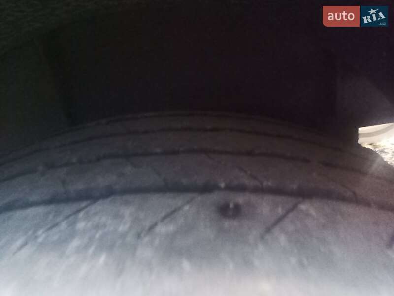 Борт Fruehauf ТХ 2011 в Дрогобыче