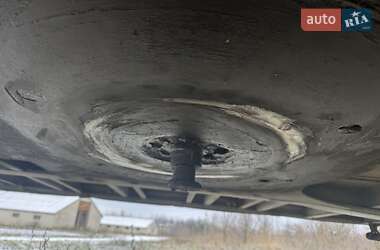 Тентований борт (штора) - напівпричіп Fruehauf TX 34 2009 в Володимирі