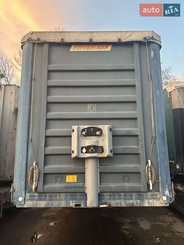 Тентований борт (штора) - напівпричіп Fruehauf TX 34 2006 в Луцьку