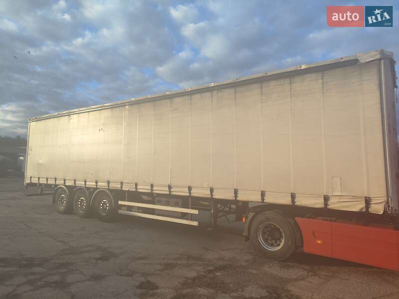 Тентований борт (штора) - напівпричіп Fruehauf TX 34C 2008 в Харкові