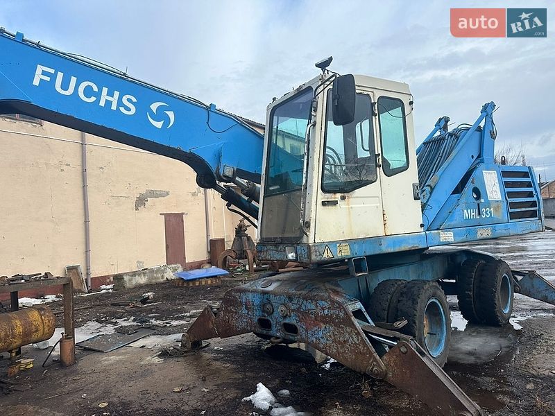 Екскаватор навантажувач Fuchs 331 1997 в Пирятині