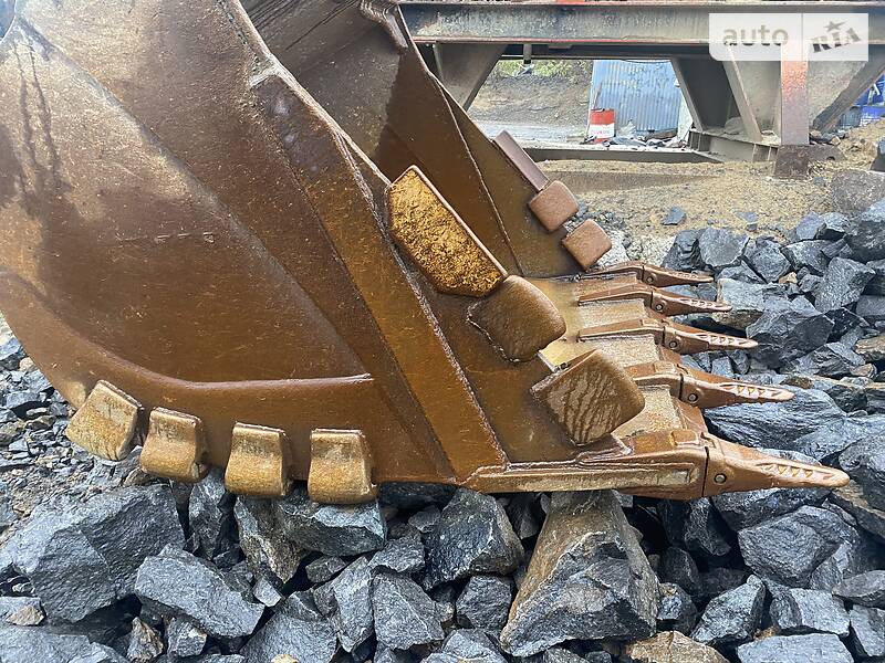 Гусеничный экскаватор Furukawa LS 2002 в Виннице