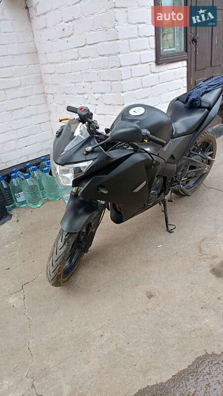 Спортбайк G-max Racer 2014 в Днепре