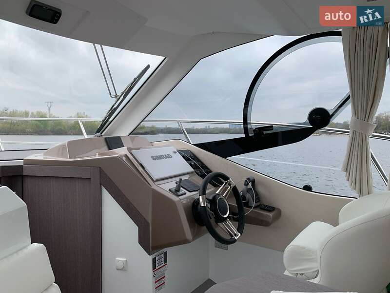 Моторная яхта Galeon 300 2021 в Киеве фото 7 Моторная яхта Galeon 300 2021 в Киеве