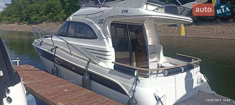 Моторна яхта Galeon 330 2007 в Чернівцях