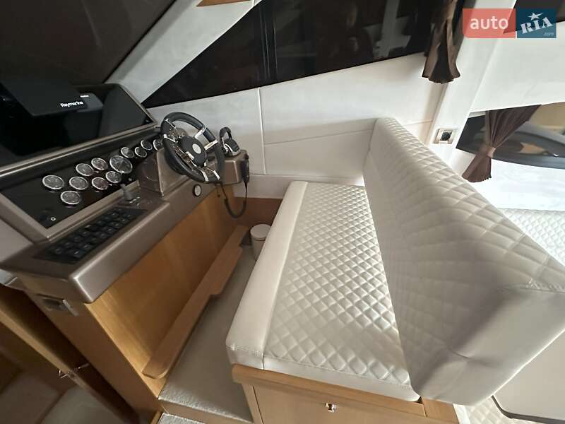 Моторная яхта Galeon 380 2018 в Киеве фото 10 Моторная яхта Galeon 380 2018 в Киеве