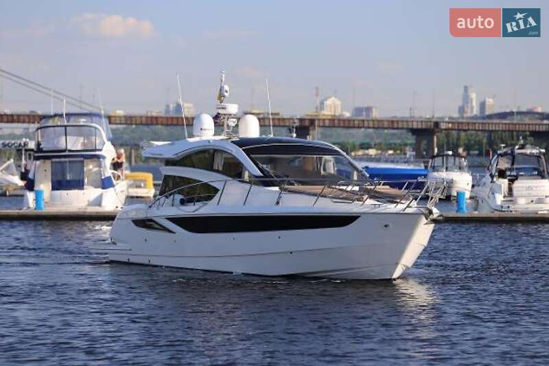 Моторная яхта Galeon 430 2012 в Киеве