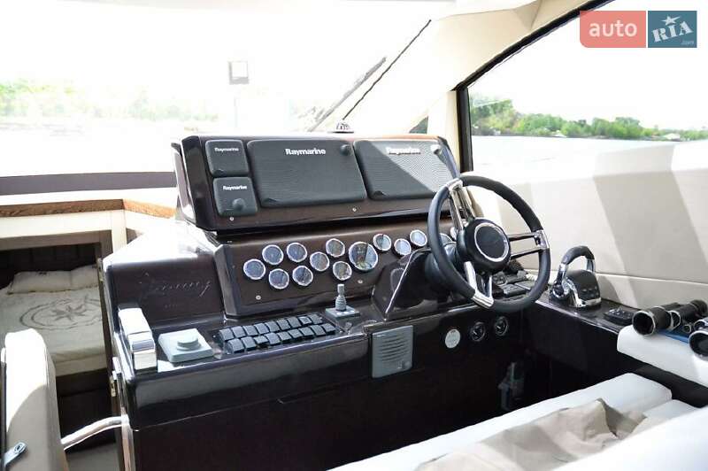 Моторная яхта Galeon 430 2012 в Киеве
