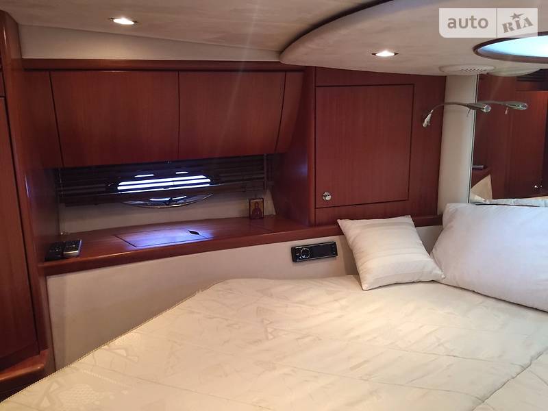 Моторная яхта Galeon 440 2008 в Киеве