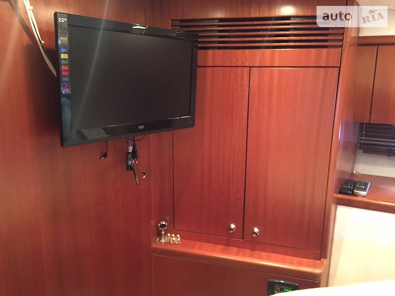 Моторная яхта Galeon 440 2008 в Киеве