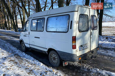 Мінівен ГАЗ 2217 Баргузин 2000 в 