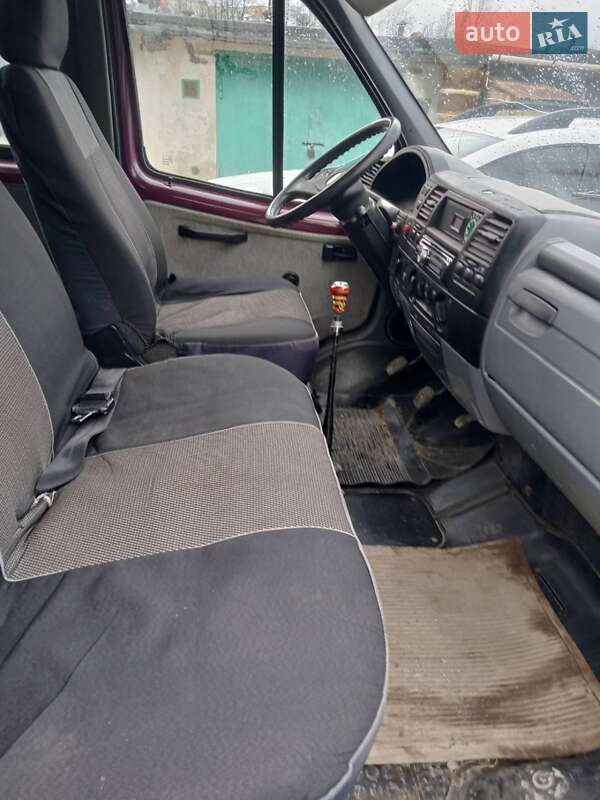 Минивэн ГАЗ 2217 Баргузин 2004 в Бориславе