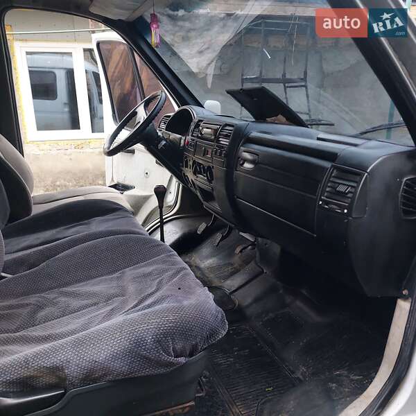 Минивэн ГАЗ 2217 Баргузин 2003 в Одессе фото 4 Минивэн ГАЗ 2217 Баргузин 2003 в Одессе