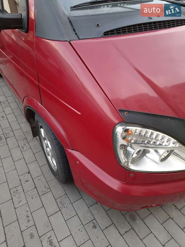 Седан ГАЗ 2217 Соболь 2007 в Києві