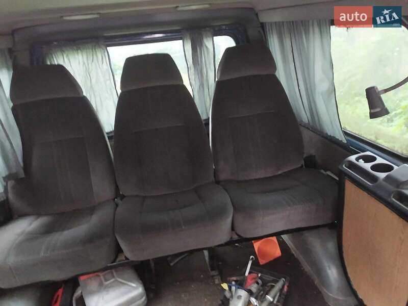 Мікроавтобус ГАЗ 2217 Соболь 2004 в Дніпрі