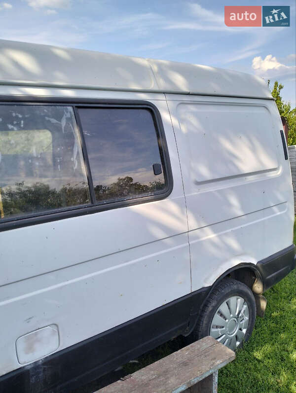 Другие автобусы ГАЗ 2217 Соболь 2002 в Криничках