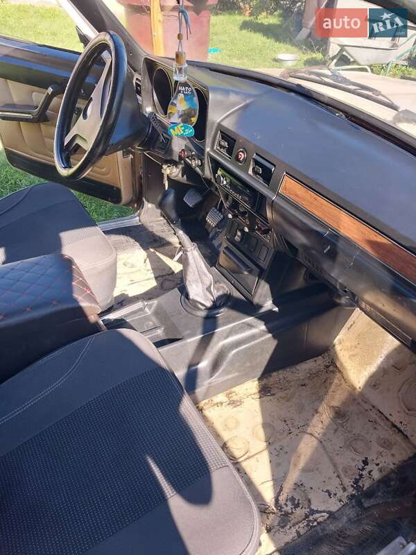 Седан ГАЗ 24-10 Волга 1987 в Коломые фото 8 Седан ГАЗ 24-10 Волга 1987 в Коломые