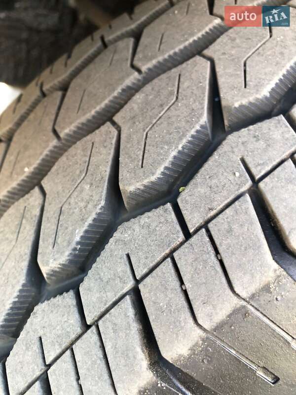 Седан ГАЗ 24-10 Волга 1989 в Києві