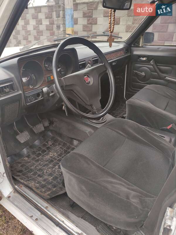 Седан ГАЗ 24-10 Волга 1987 в Сингуры