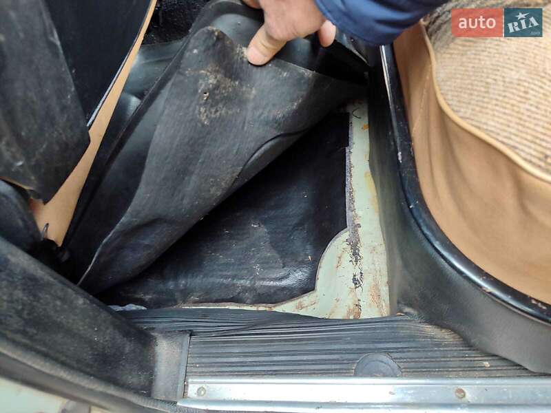 Седан ГАЗ 24-10 Волга 1990 в Ужгороді