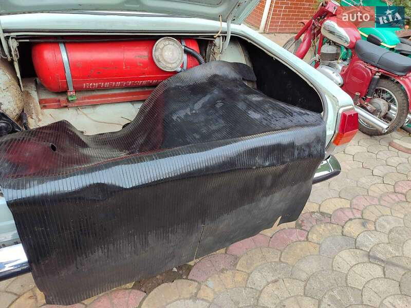 Седан ГАЗ 24-10 Волга 1990 в Ужгороді