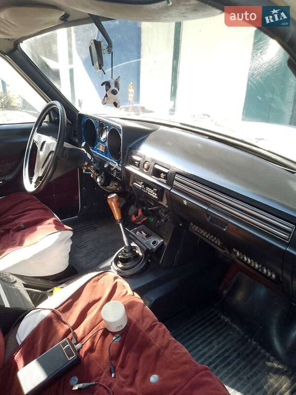 Седан ГАЗ 24-10 Волга 1987 в Широкому