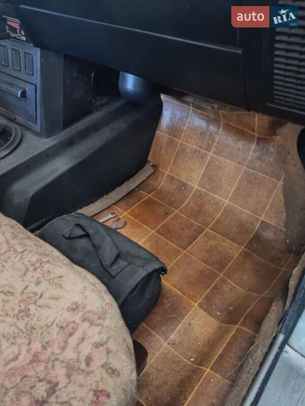 Седан ГАЗ 24-10 Волга 1988 в Кропивницком