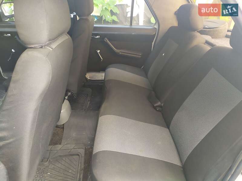 Седан ГАЗ 24-10 Волга 1986 в Днепре фото 2 Седан ГАЗ 24-10 Волга 1986 в Днепре