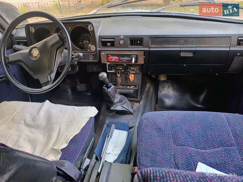 Седан ГАЗ 24-10 Волга 1986 в Києві