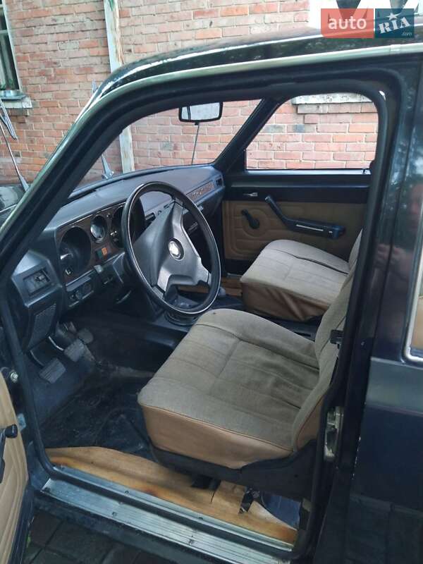 Седан ГАЗ 24-10 Волга 1987 в Харькове