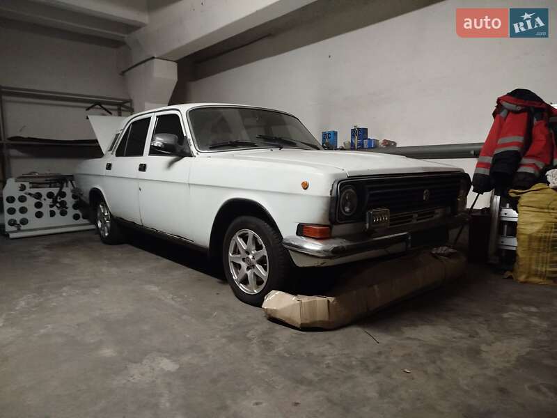 Седан ГАЗ 24-10 Волга 1988 в Киеве фото Седан ГАЗ 24-10 Волга 1988 в Киеве