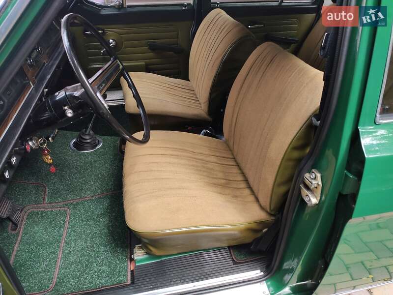 Седан ГАЗ 24 Волга 1979 в Черновцах