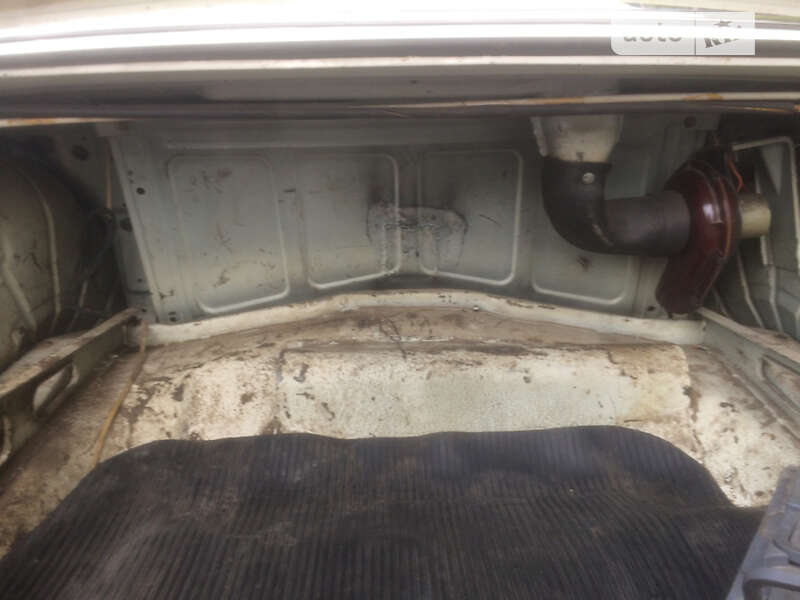 Седан ГАЗ 24 Волга 1986 в Киеве