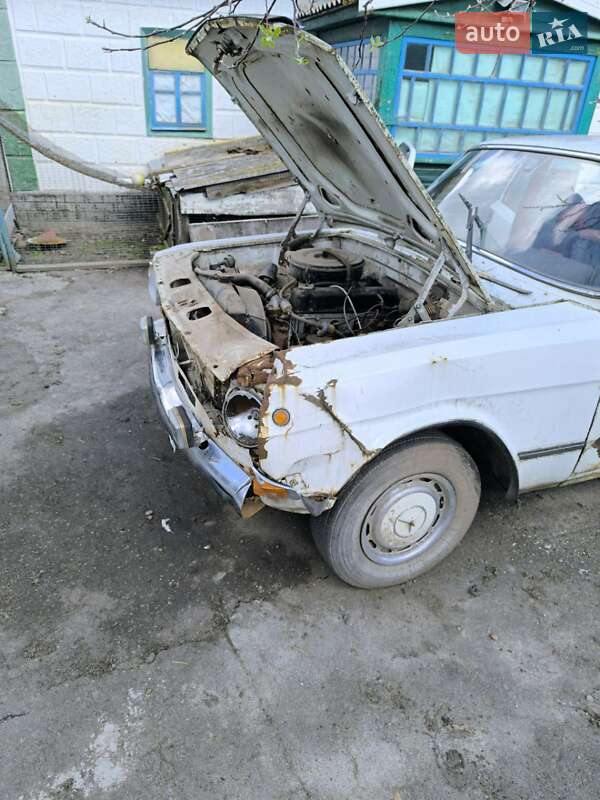 Седан ГАЗ 24 Волга 1984 в Голованевске