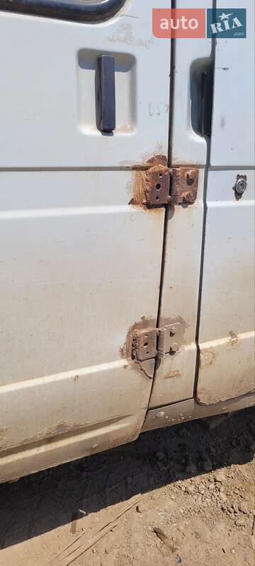 Микроавтобус ГАЗ 2752 Соболь 2005 в Новоднестровске